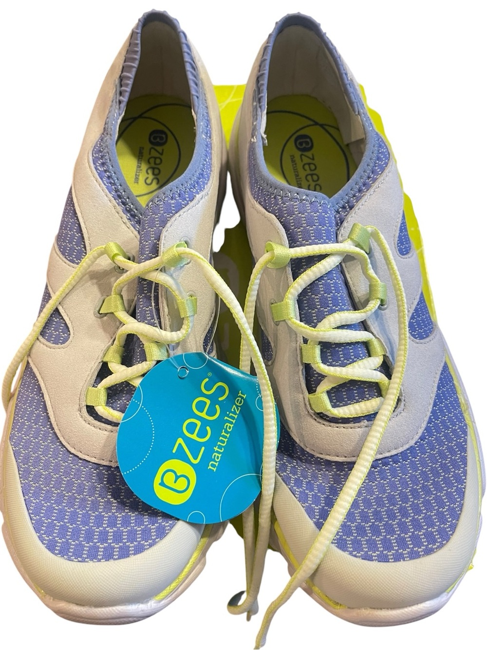 Bzees Picnic Sneakers Women’s 11M Light Blue Comfort Walking Shoes NWT